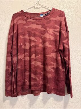 Old Navy Red Camo Long Sleeve Top